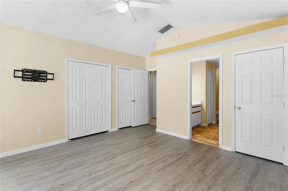 40045 PALM STREET Lady Lake, FL 32159