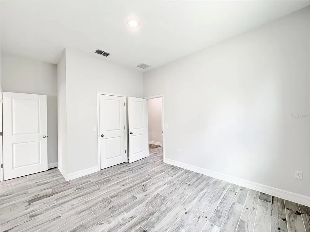 30280 W BLUEBELL AVENUE Eustis, FL 32736
