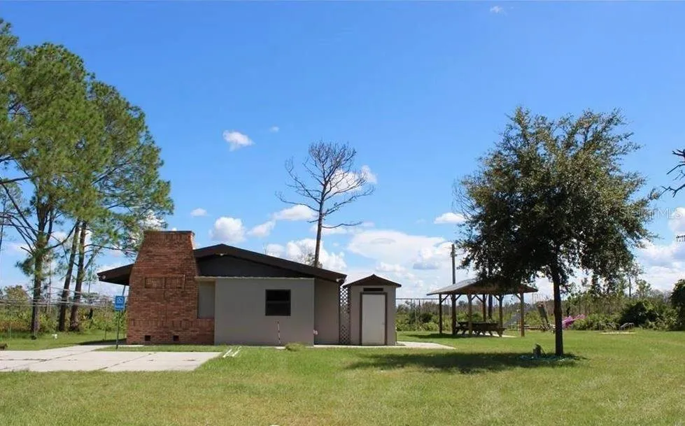 30280 W BLUEBELL AVENUE Eustis, FL 32736