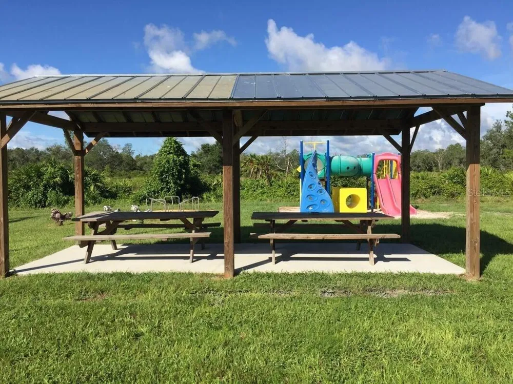 30280 W BLUEBELL AVENUE Eustis, FL 32736