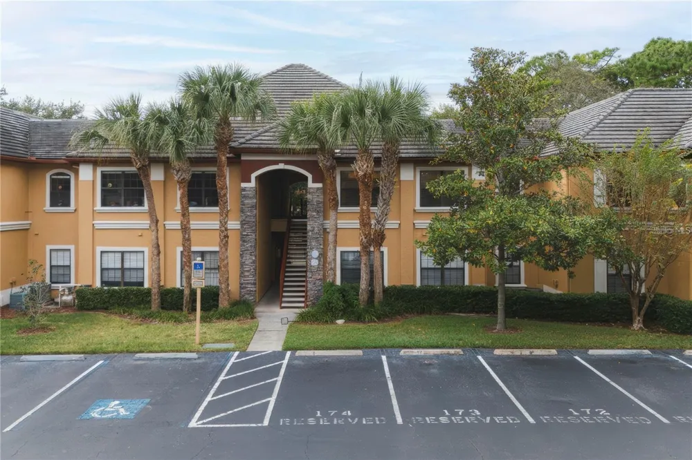 2249 PORTOFINO PLACE #22-2217 Palm Harbor, FL 34683