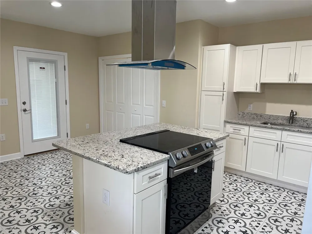 407 AVENUE A SE Winter Haven, FL 33880