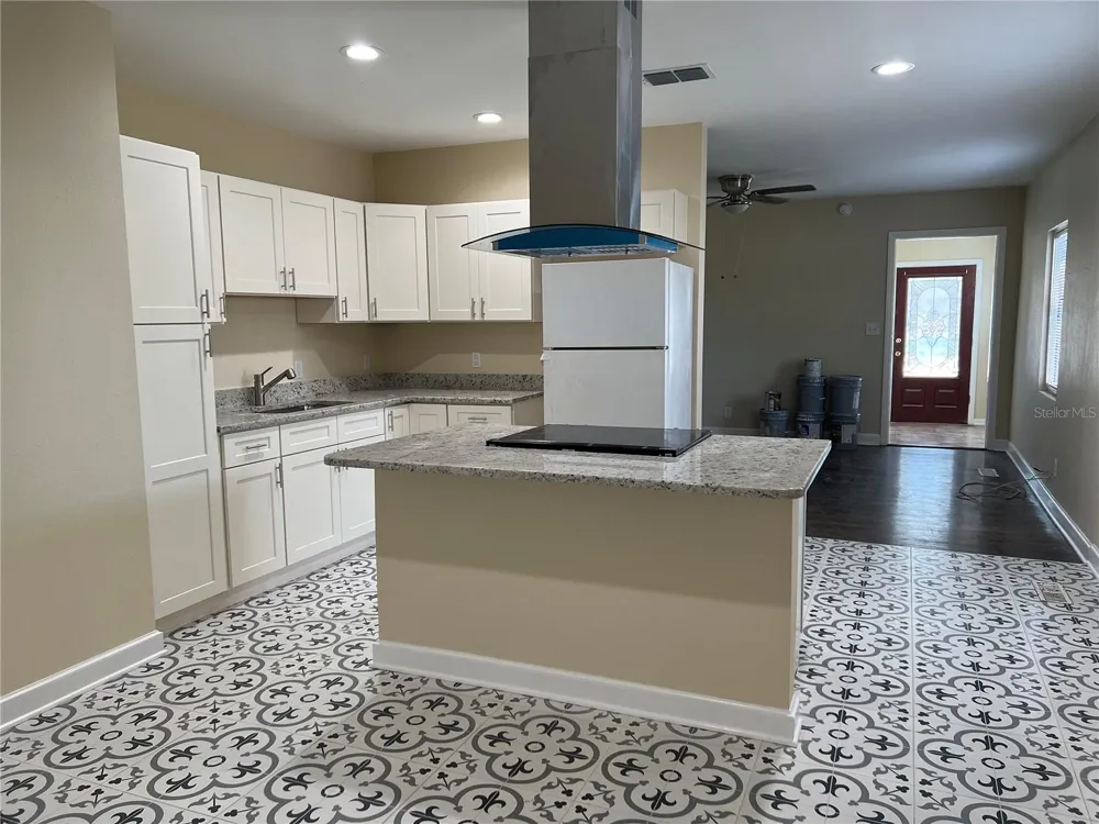 407 AVENUE A SE Winter Haven, FL 33880