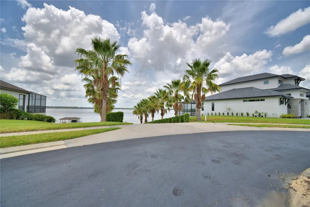361 ADAMS VIEW LANE Auburndale, FL 33823