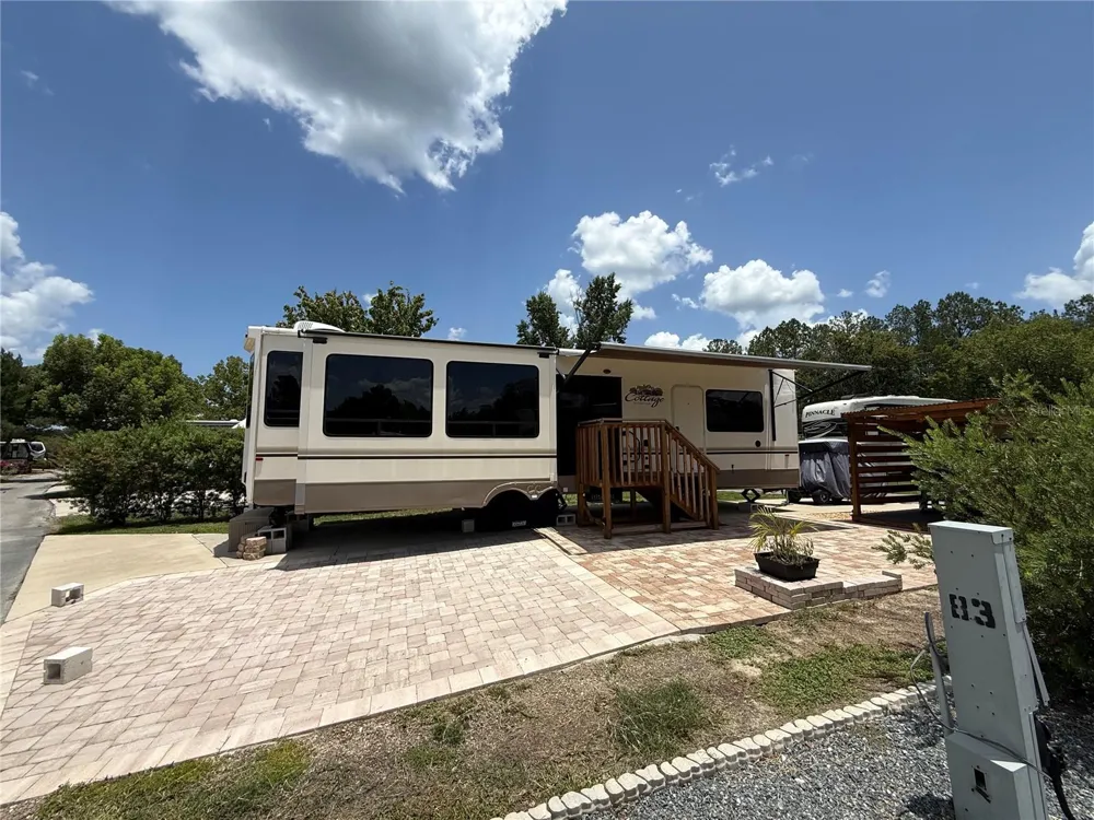2856 NE 104TH AVENUE Silver Springs, FL 34488