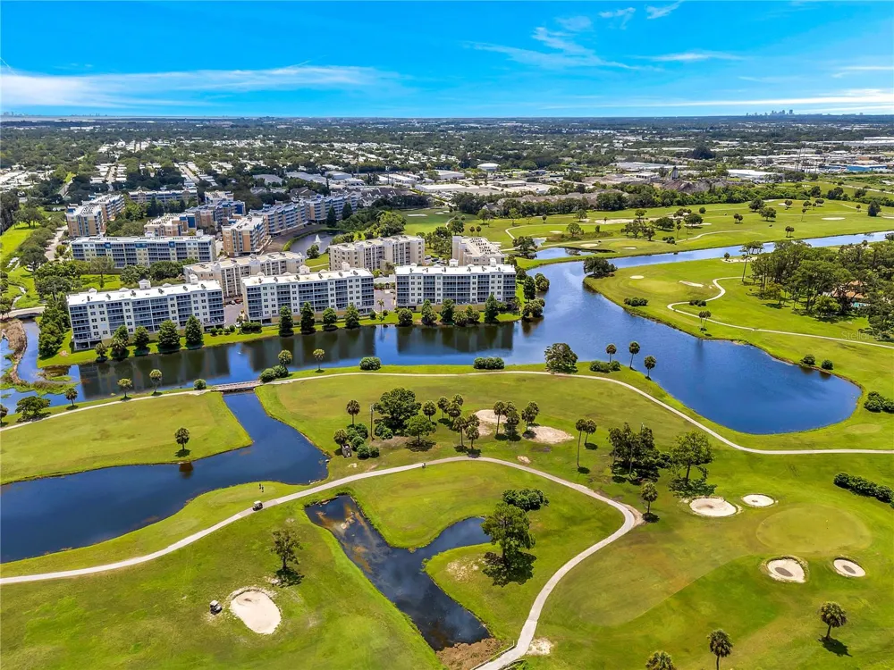 1200 COUNTRY CLUB DRIVE #2205 Largo, FL 33771