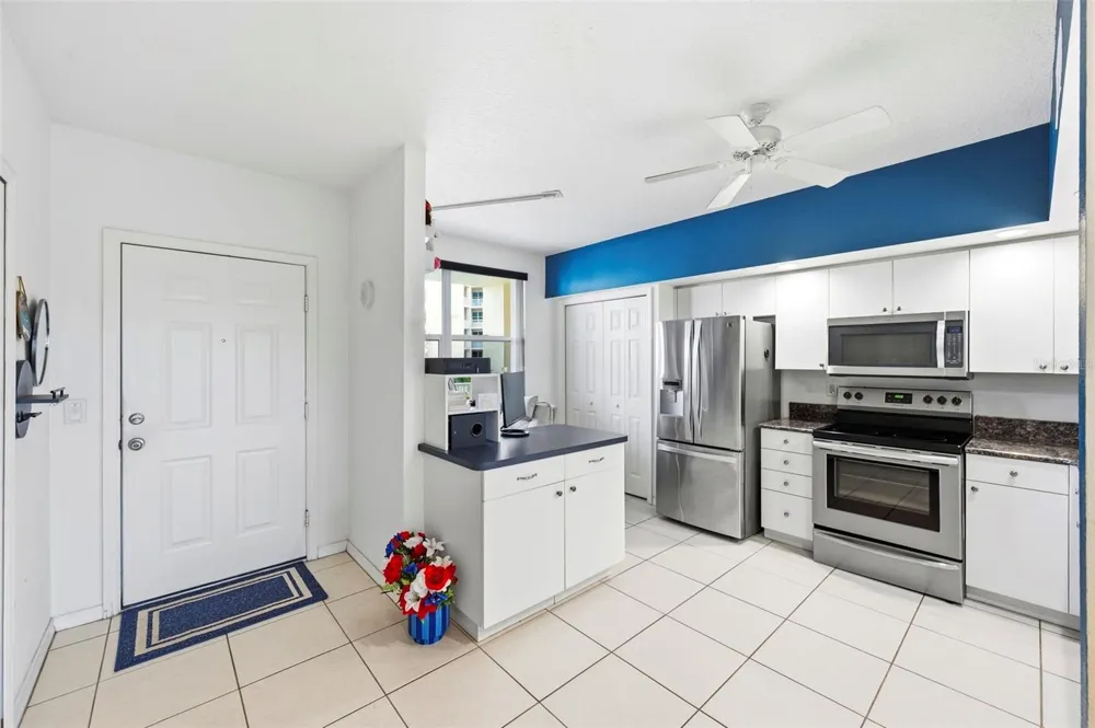 1200 COUNTRY CLUB DRIVE #2205 Largo, FL 33771
