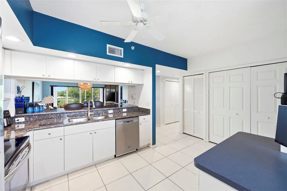 1200 COUNTRY CLUB DRIVE #2205 Largo, FL 33771