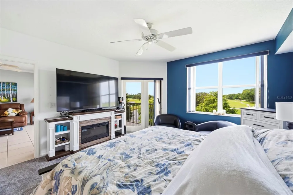 1200 COUNTRY CLUB DRIVE #2205 Largo, FL 33771
