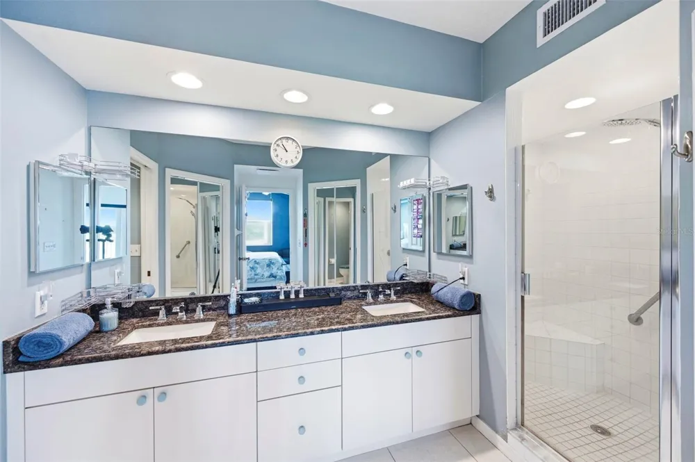 1200 COUNTRY CLUB DRIVE #2205 Largo, FL 33771