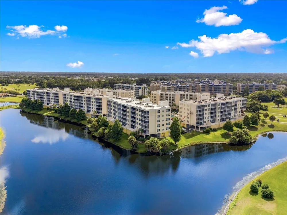 1200 COUNTRY CLUB DRIVE #2205 Largo, FL 33771