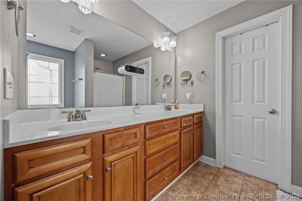 3825 Barnsdale Drive Wade, NC 28395
