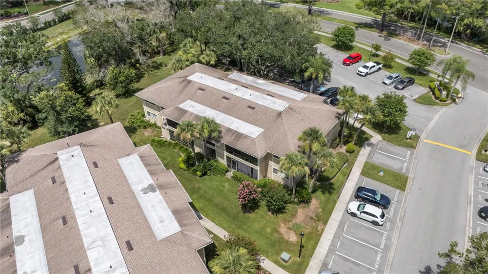 6018 LAKTREE LANE #E Temple Terrace, FL 33617