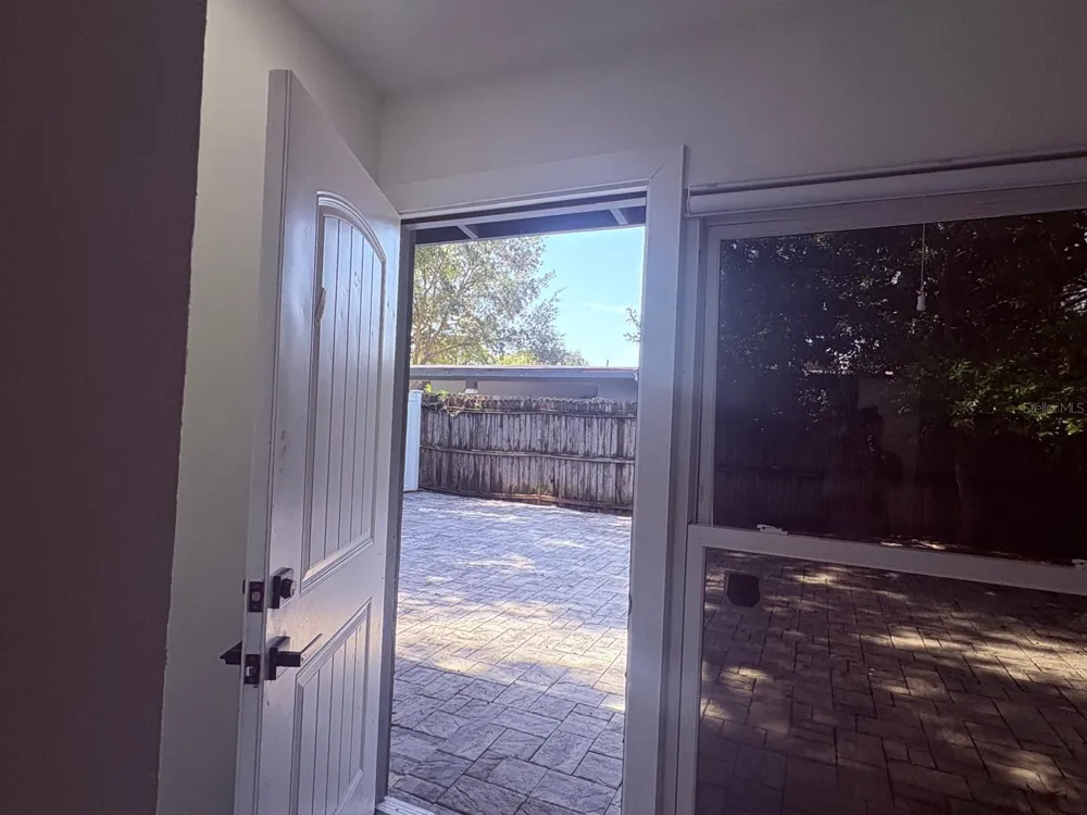 885 CARNATION DRIVE Winter Park, FL 32792