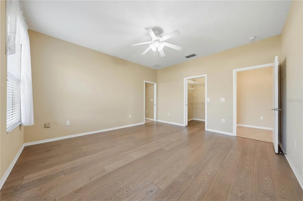 81 TWIN LAKE CIR Umatilla, FL 32784