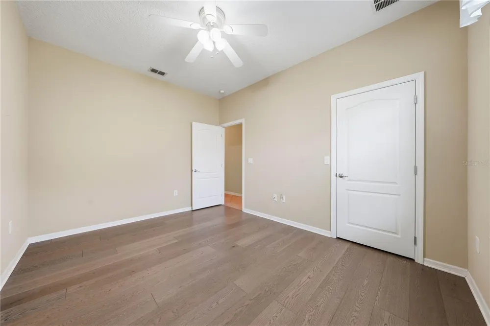 81 TWIN LAKE CIR Umatilla, FL 32784