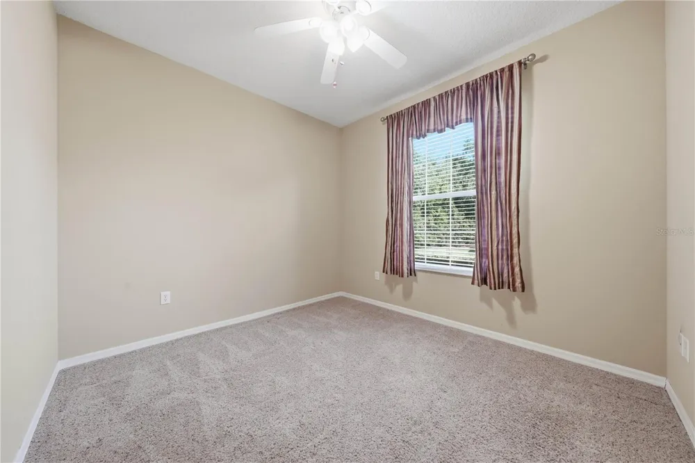 81 TWIN LAKE CIR Umatilla, FL 32784