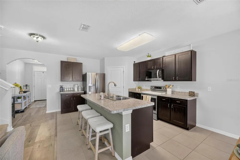 8115 HARWICH PORT LANE Gibsonton, FL 33534