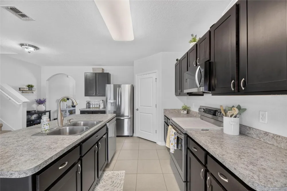 8115 HARWICH PORT LANE Gibsonton, FL 33534