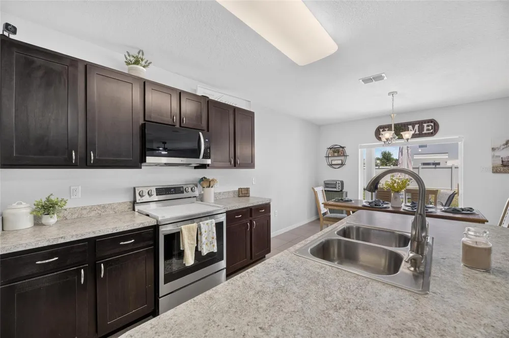 8115 HARWICH PORT LANE Gibsonton, FL 33534