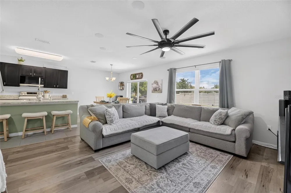 8115 HARWICH PORT LANE Gibsonton, FL 33534