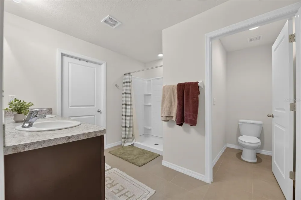 8115 HARWICH PORT LANE Gibsonton, FL 33534