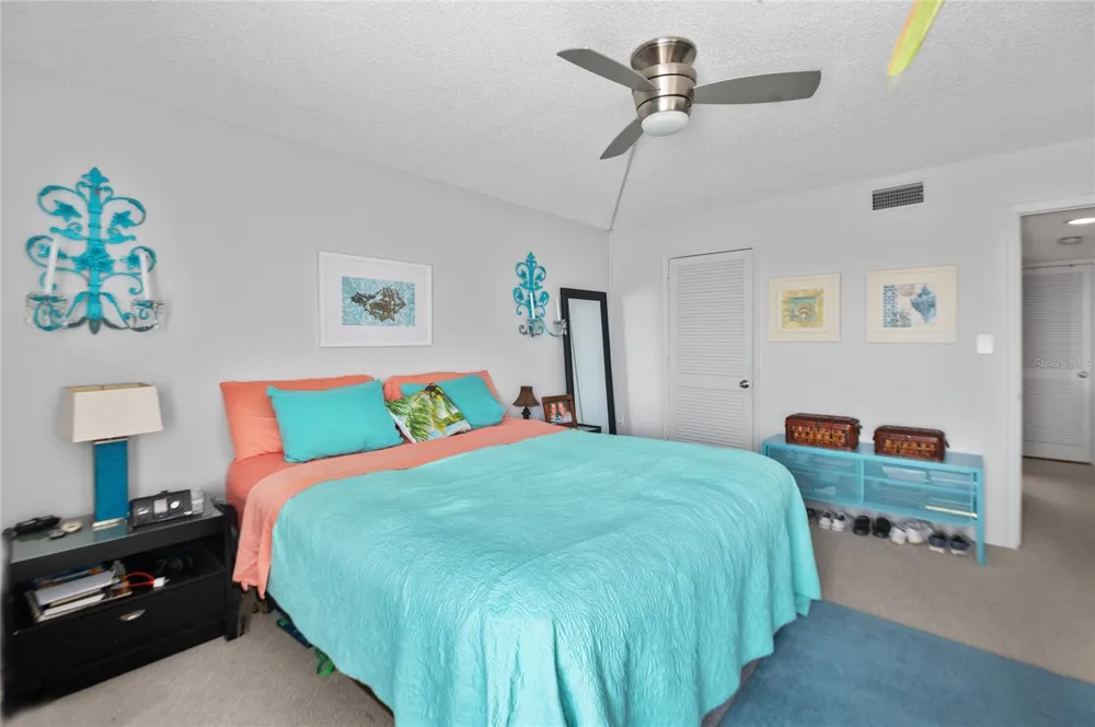 9860 62ND TERRACE #1047 St Petersburg, FL 33708