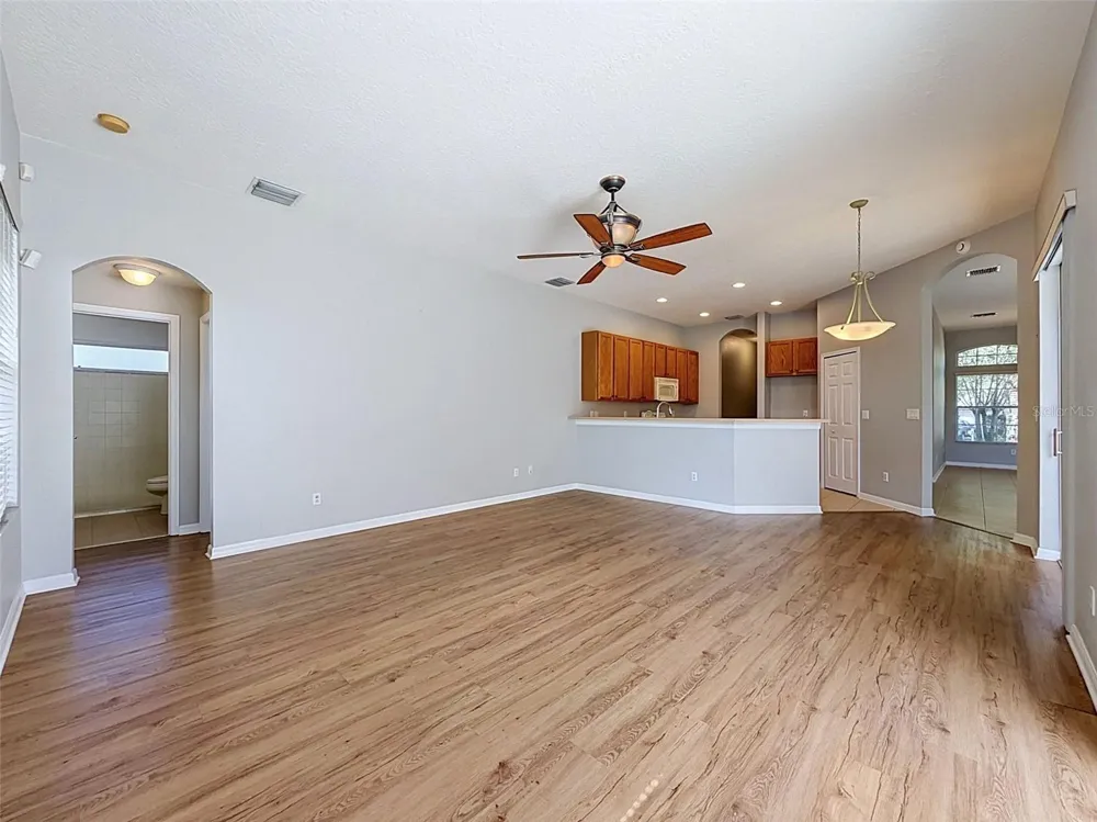2021 RUTHERFORD DRIVE Dover, FL 33527