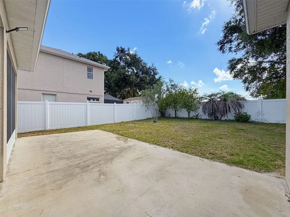 2021 RUTHERFORD DRIVE Dover, FL 33527