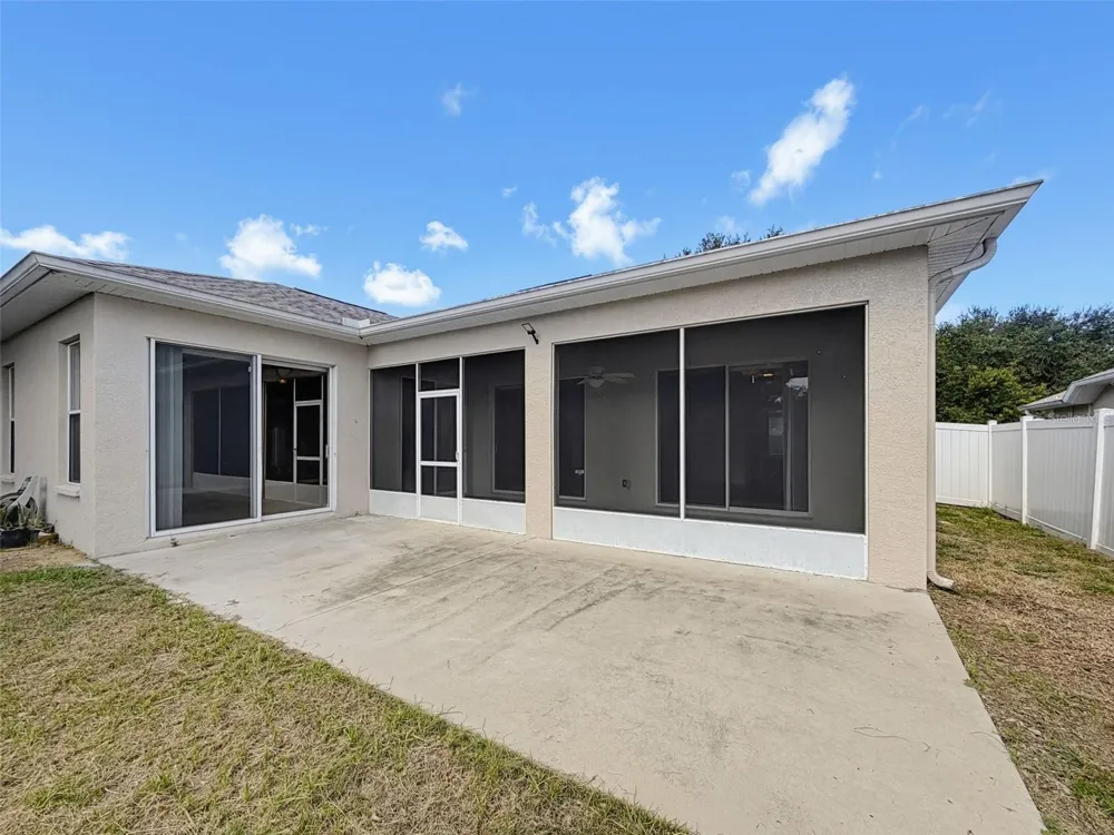 2021 RUTHERFORD DRIVE Dover, FL 33527