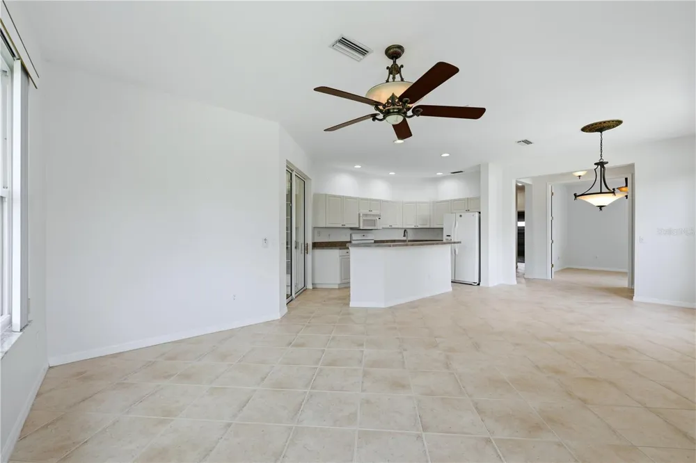 2462 MAGNOLIA CIRCLE North Port, FL 34289