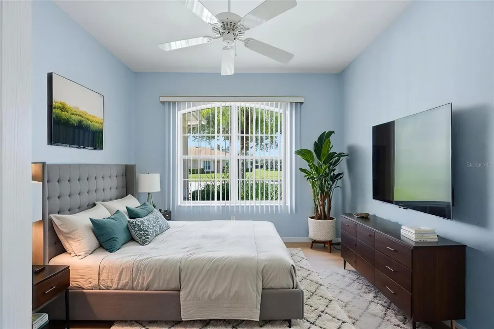 2462 MAGNOLIA CIRCLE North Port, FL 34289