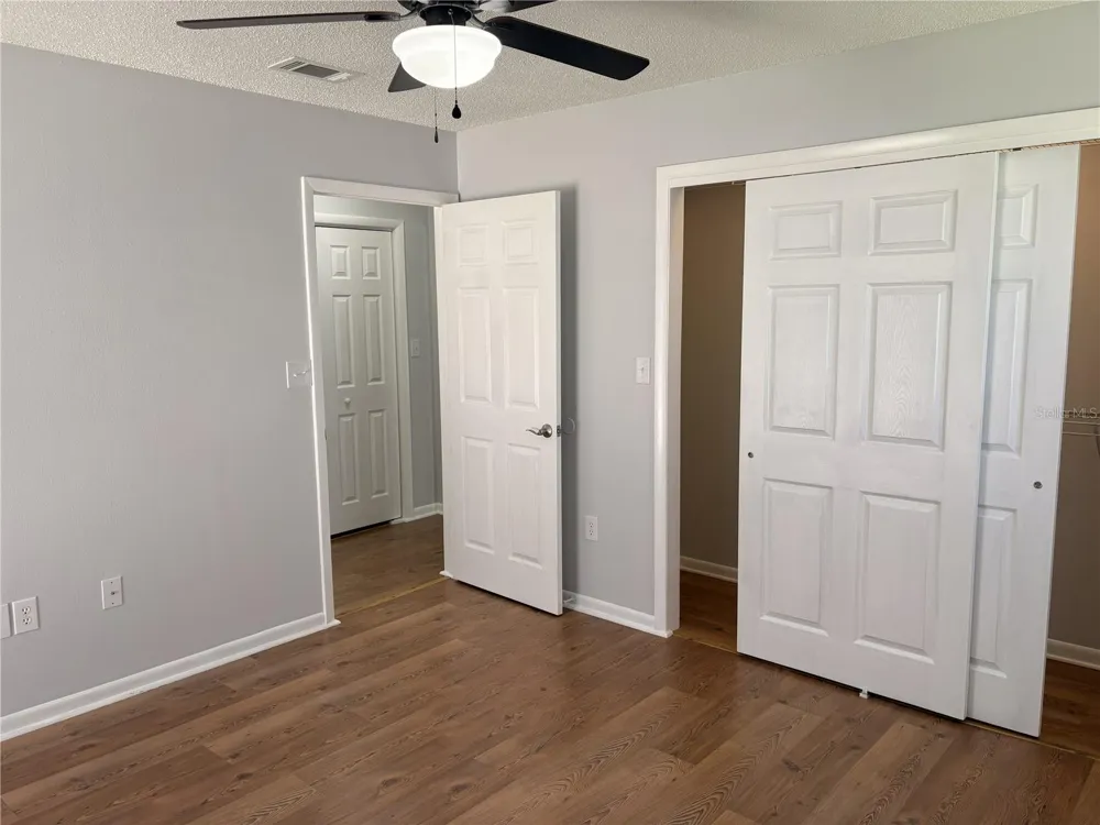 4015 ASHFORD GREEN PLACE #D202 Tampa, FL 33613