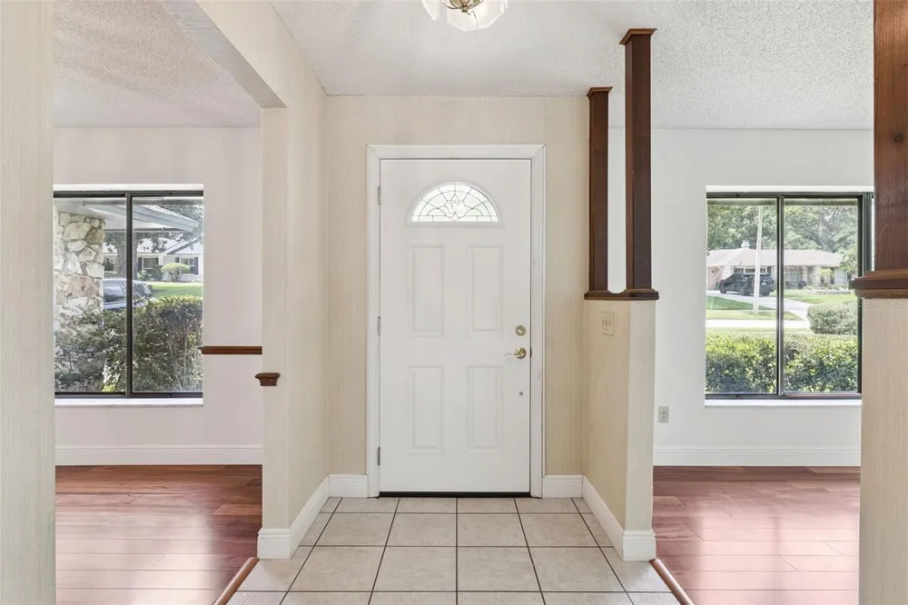 211 HICKORY DRIVE Longwood, FL 32779