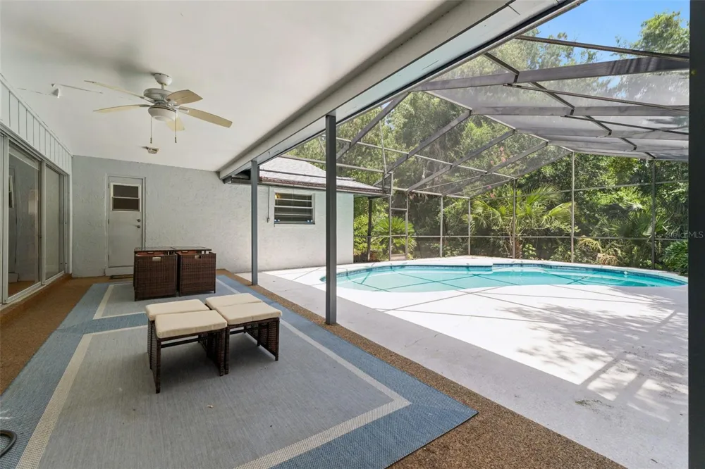 211 HICKORY DRIVE Longwood, FL 32779