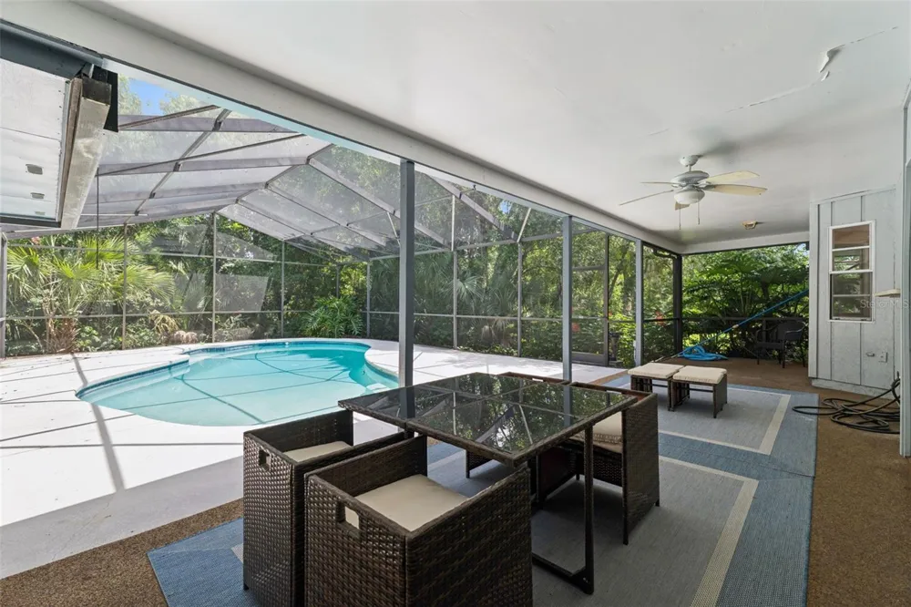 211 HICKORY DRIVE Longwood, FL 32779