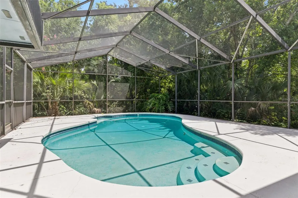 211 HICKORY DRIVE Longwood, FL 32779