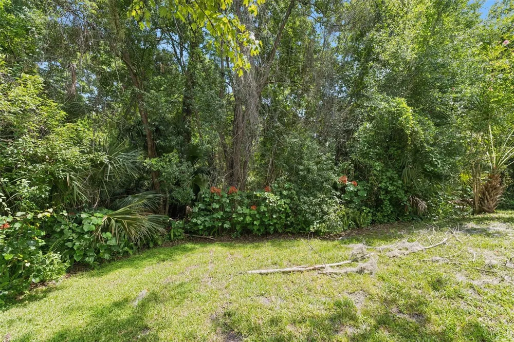 211 HICKORY DRIVE Longwood, FL 32779