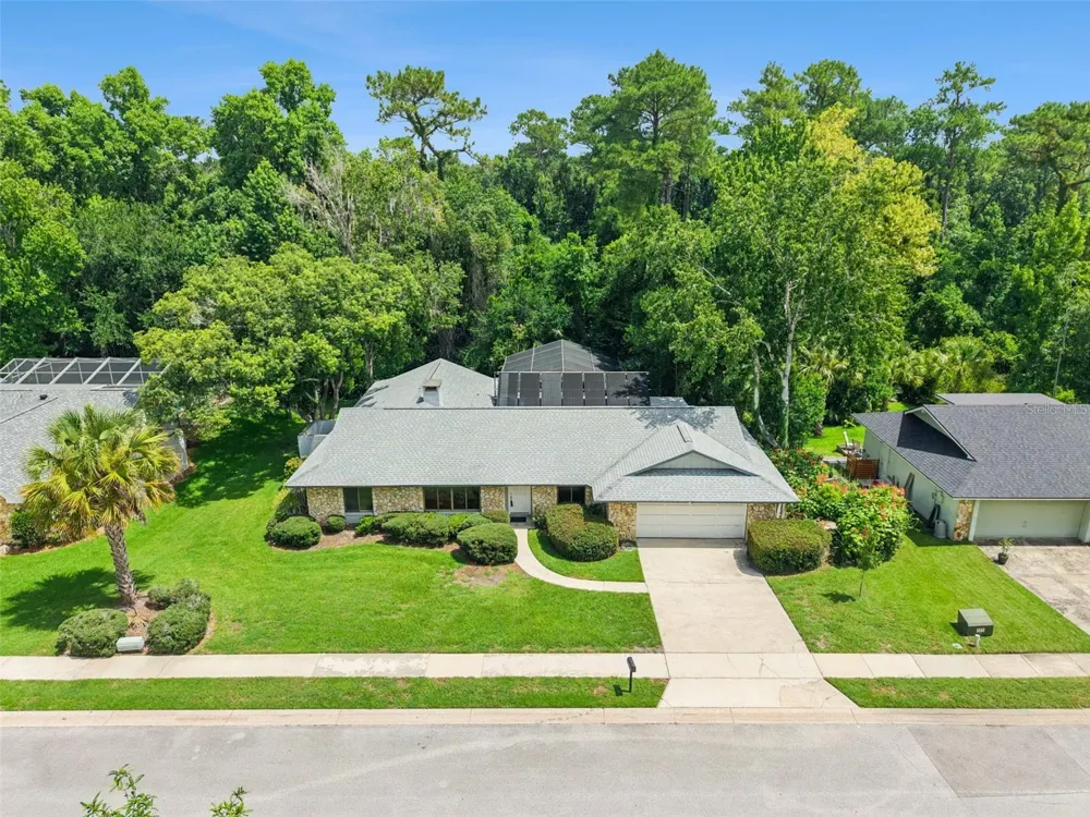 211 HICKORY DRIVE Longwood, FL 32779