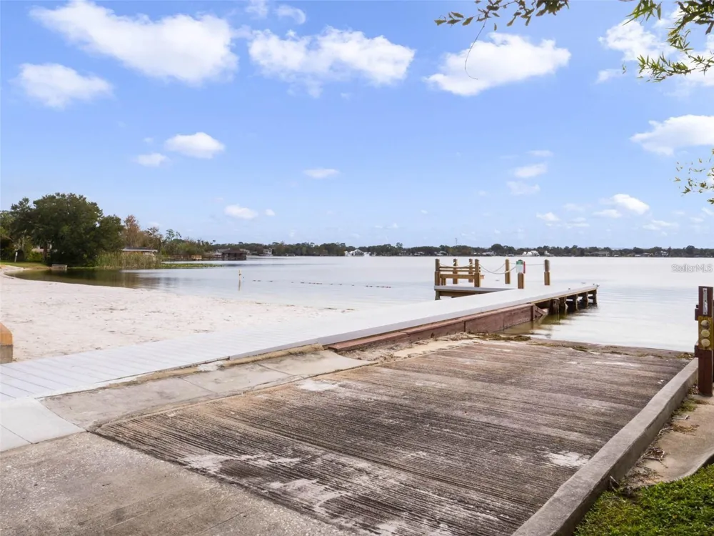211 HICKORY DRIVE Longwood, FL 32779