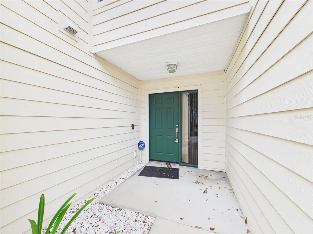 11239 CEDAR HOLLOW LANE Tampa, FL 33618
