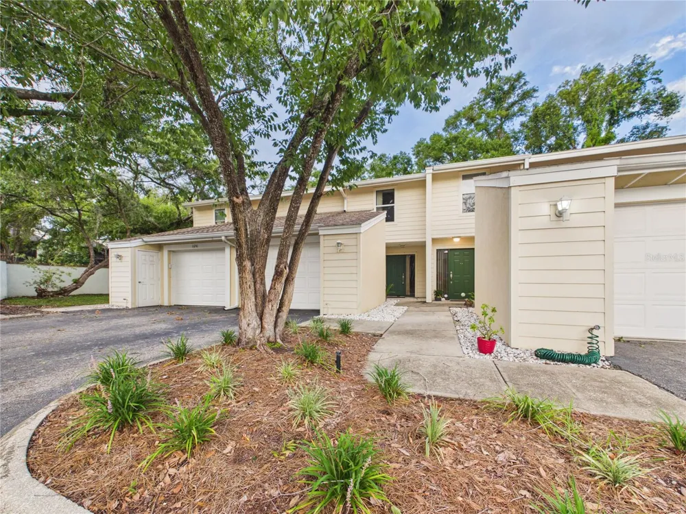 11239 CEDAR HOLLOW LANE Tampa, FL 33618