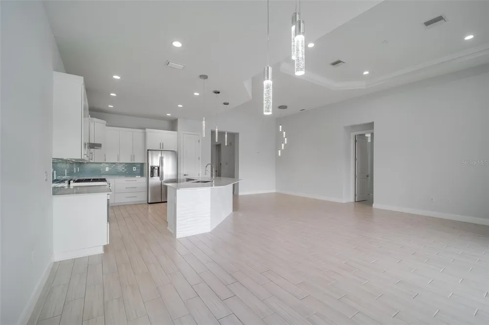 10481 ROYAL CYPRESS WAY Orlando, FL 32836
