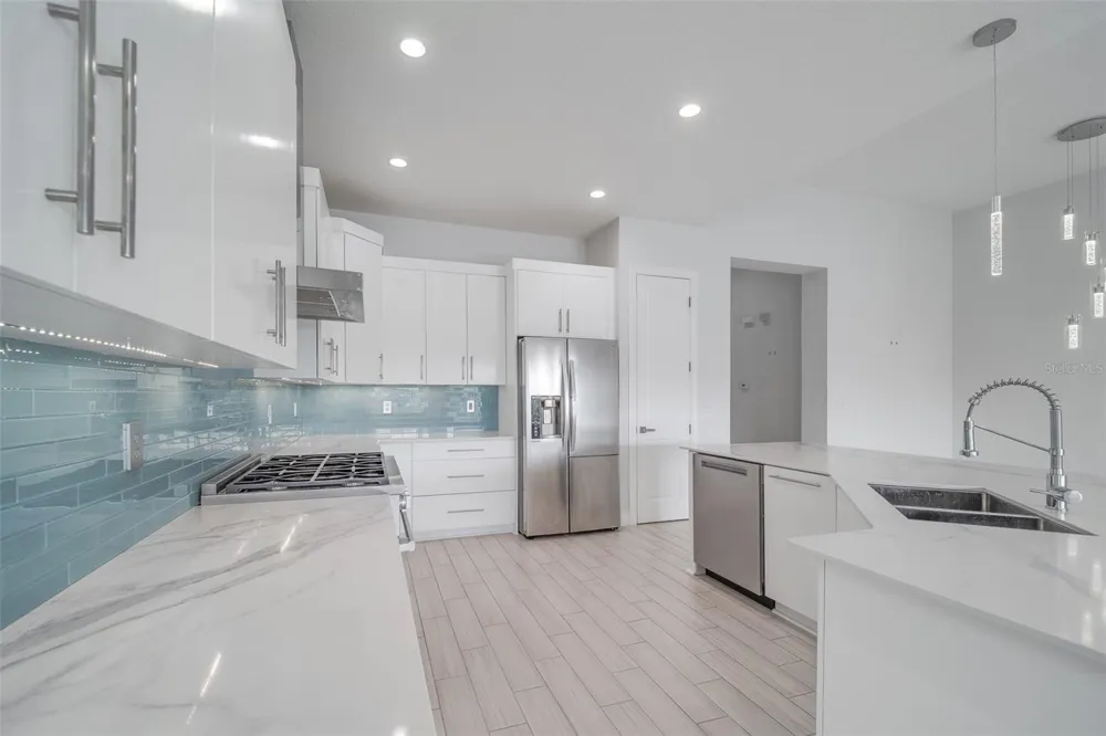 10481 ROYAL CYPRESS WAY Orlando, FL 32836