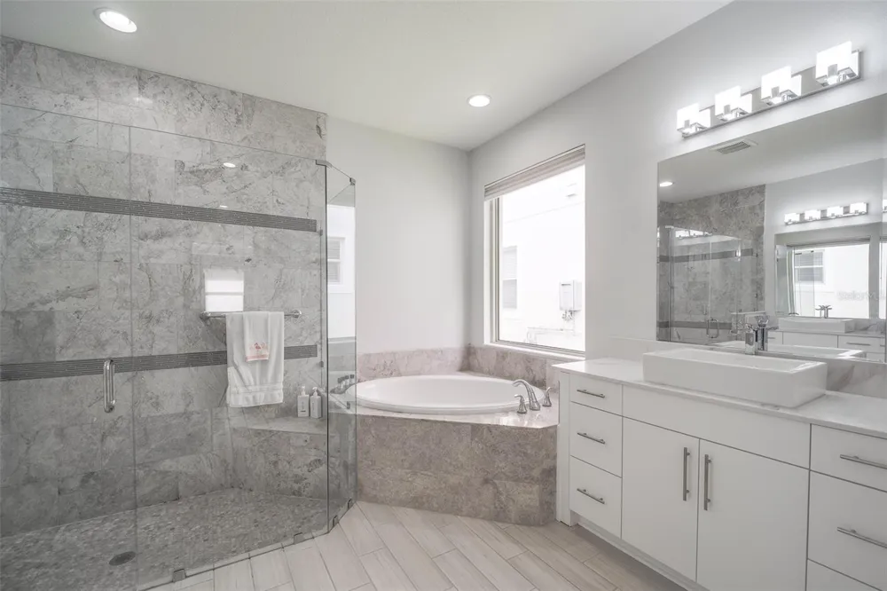 10481 ROYAL CYPRESS WAY Orlando, FL 32836
