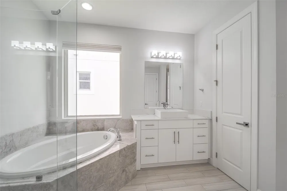 10481 ROYAL CYPRESS WAY Orlando, FL 32836