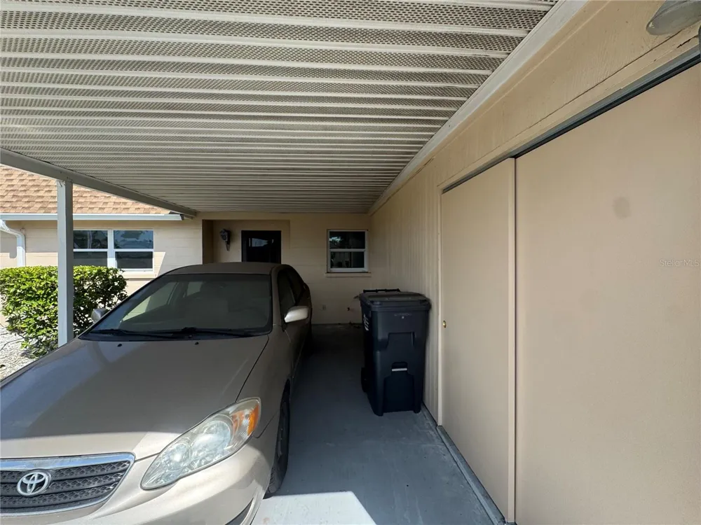 652 PARK CIRCLE Bradenton, FL 34207