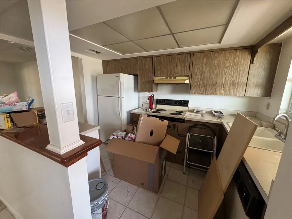 652 PARK CIRCLE Bradenton, FL 34207