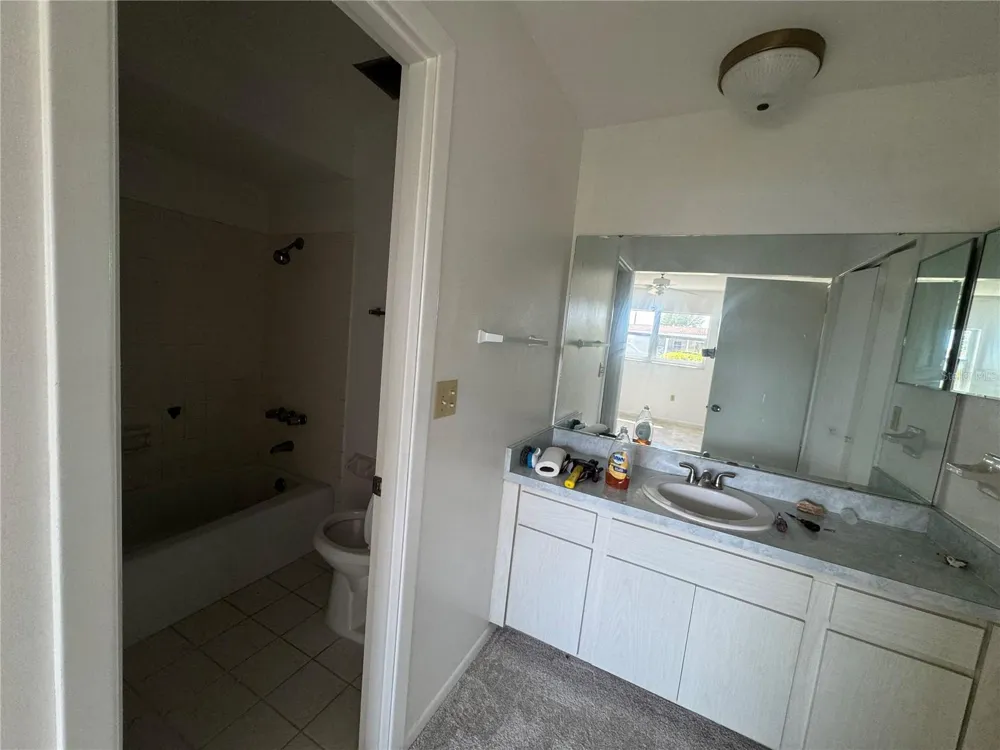 652 PARK CIRCLE Bradenton, FL 34207