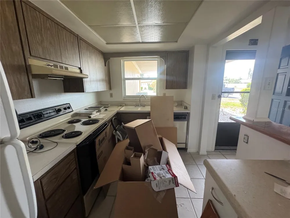 652 PARK CIRCLE Bradenton, FL 34207